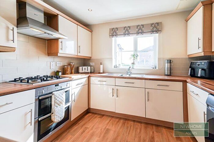 4 Bedroom End Of Terrace House For Sale In Eyre Court, Bramley, Rotherham, S66