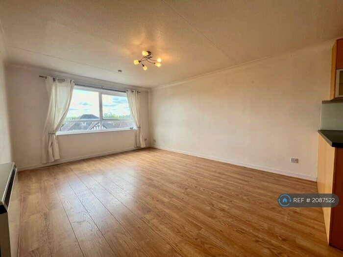 1 Bedroom Flat To Rent In Kenley Close, Barnet, EN4