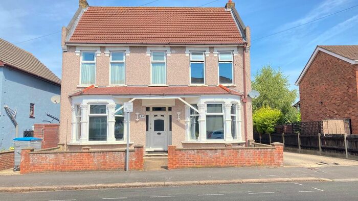 1 Bedroom Flat To Rent In Clydesdale Road, Hornchurch, RM11