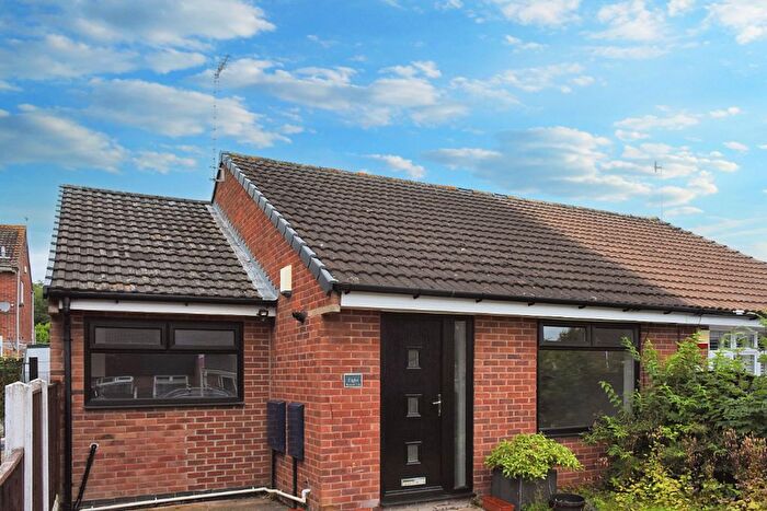 2 Bedroom Semi-Detached Bungalow To Rent In Hemscott Close, Nottingham, NG6