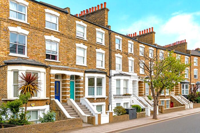 1 Bedroom Flat For Sale In Ennis Road, Finsbury Park, N4