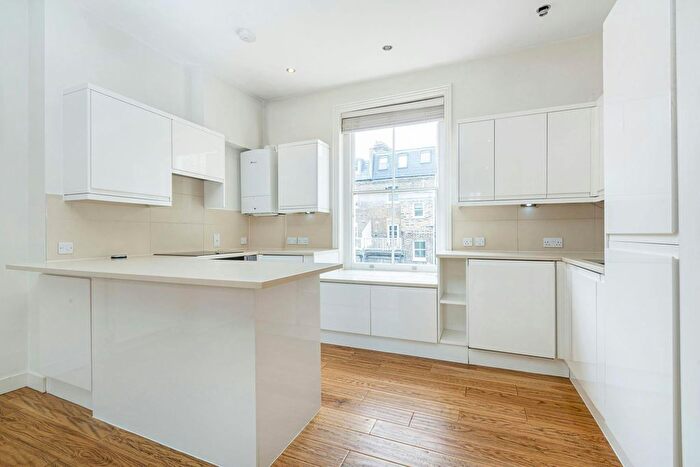 2 Bedroom Flat To Rent In Girdlers Road, London, W14