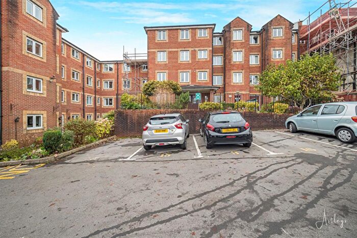 1 Bedroom Flat For Sale In Gower Road, Sketty, Swansea, SA2