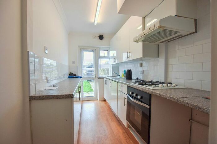 3 Bedroom Semi-Detached House To Rent In Kennington Avenue, Benfleet, Essex SS7