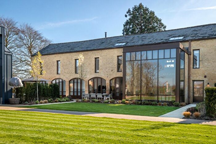 4 Bedroom House For Sale In Kingham, Chipping Norton, Oxfordshire, , United Kingdom, OX7