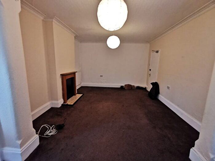 1 Bedroom Flat To Rent In Kentwood Hill, Reading, RG31