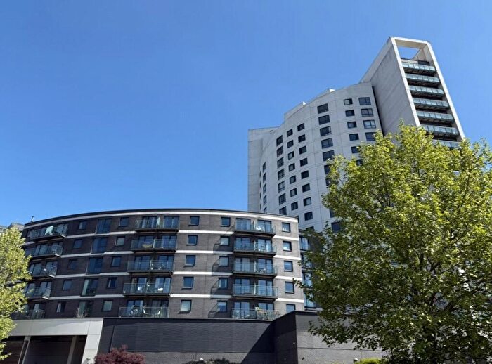 1 Bedroom Apartment For Sale In Clarence House, The Boulevard, Leeds, LS10