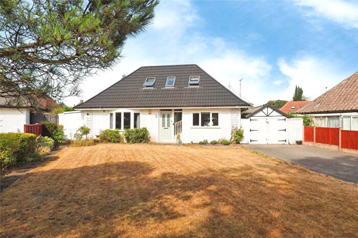 4 Bedroom Detached House For Sale In Middleton Boulevard, Wollaton, Nottingham, NG8