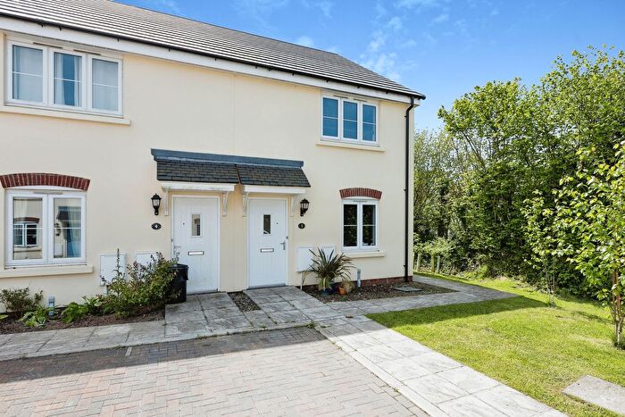 2 Bedroom End Terrace House For Sale In Cornwall Rise, Bodmin, Cornwall, PL31