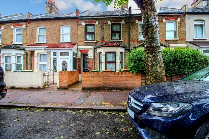 1 Bedroom Flat To Rent In Creighton Avenue, London, E6