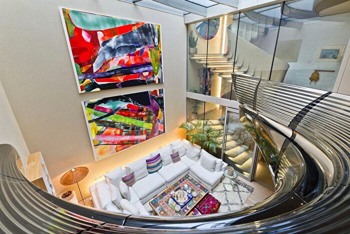 4 Bedroom Detached House To Rent In Grosvenor Crescent Mews, London, SW1X