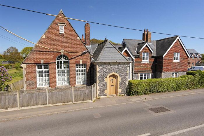 7 Bedroom Detached House For Sale In The Old School, London Road, Dunkirk, ME13