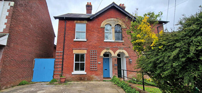 3 Bedroom Semi-Detached House To Rent In Fordingbridge, Hampshire, SP6