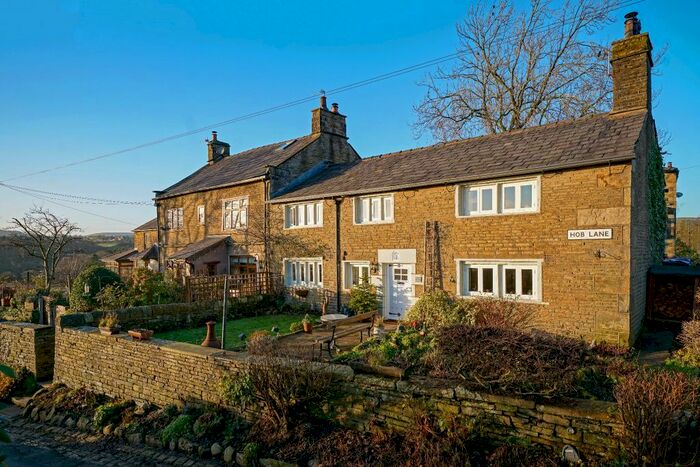 3 Bedroom Cottage For Sale In Hob Lane, Turton, Bolton BL7