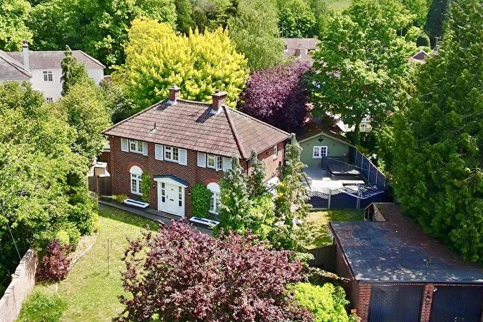 3 Bedroom Detached House For Sale In Lodge Road, Writtle, Chelmsford, CM1