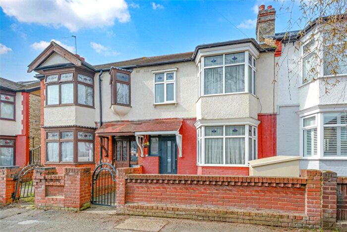 3 Bedroom Terraced House For Sale In Forest View Road, Walthamstow, London, E17
