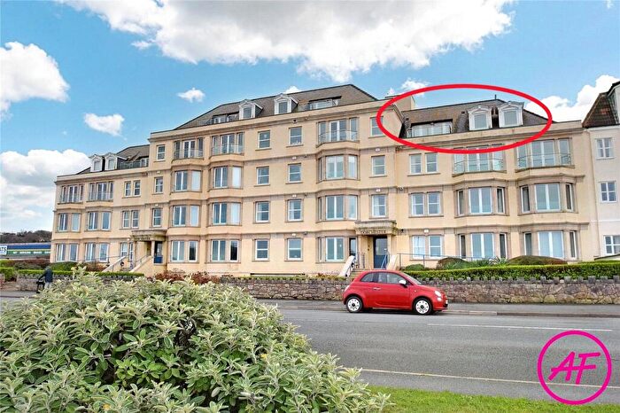 3 Bedroom Penthouse For Sale In The Dorchester, Craig Y Don Parade, Llandudno, Conwy, LL30