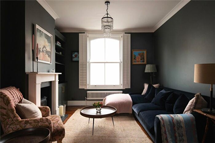 3 Bedroom Terraced House To Rent In Wimbolt Street, Shoreditch, London, E2