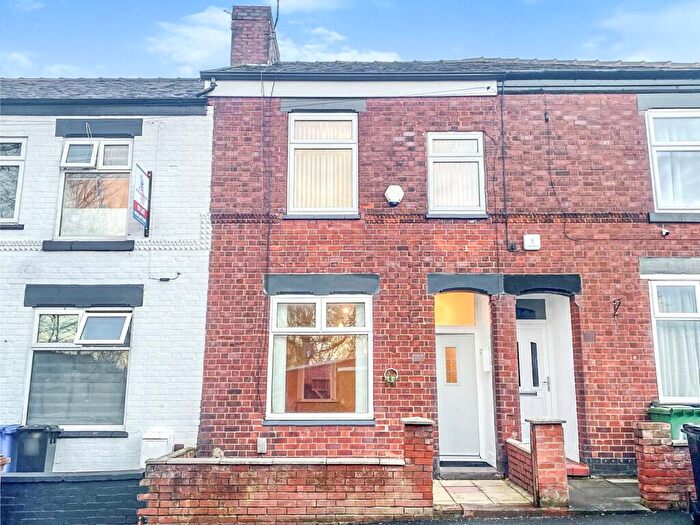 3 Bedroom Terraced House To Rent In Bow Street, Stockport, Greater Manchester, SK3