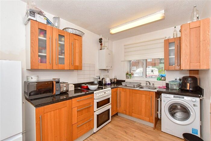 2 Bedroom End Terrace House For Sale In Goudhurst Close, Canterbury, Kent, CT2