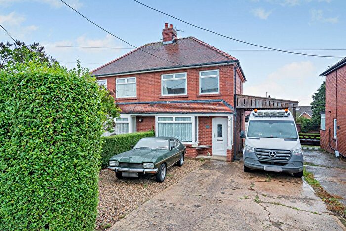 3 Bedroom Semi-detached House For Sale In Scalby Road, Scarborough, YO13