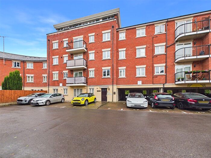 2 Bedroom Flat For Sale In Brookbank Close, Cheltenham, Gloucestershire, GL50