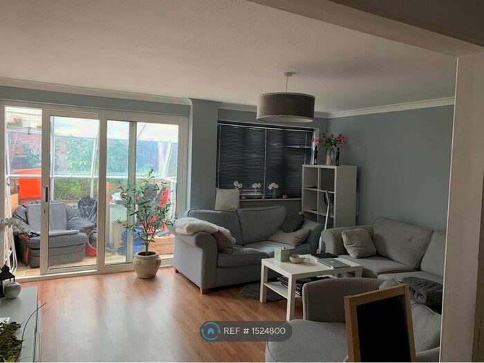 3 Bedroom Terraced House To Rent In Showfields Road, Tunbridge Wells, TN2