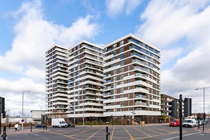 2 Bedroom Flat For Sale In Beck Square, Leyton, E10