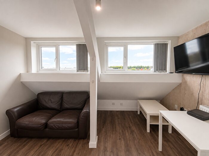 2 Bedroom Flat To Rent In Fabian Way, Swansea, SA1