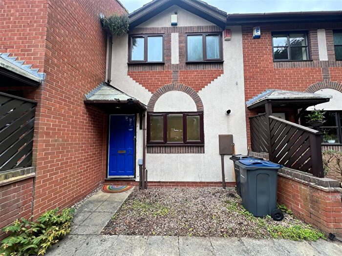2 Bedroom Property To Rent In Richmond Place, Kings Heath, Birmingham, B14