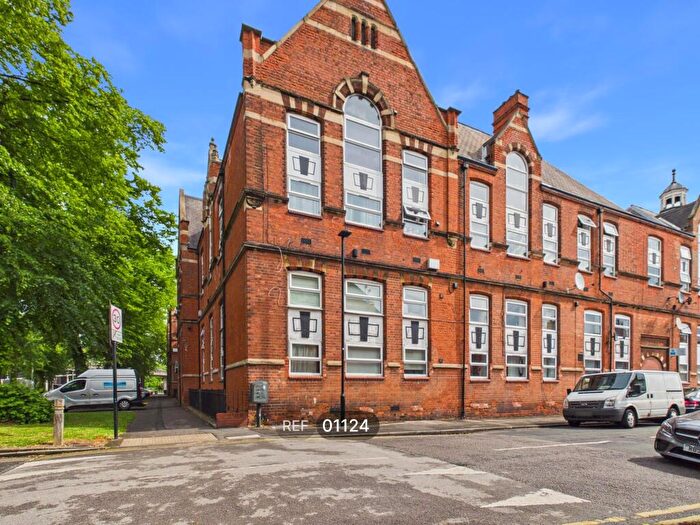 2 Bedroom Apartment To Rent In Rosedale Mansions, Boulevard, Hull, HU3