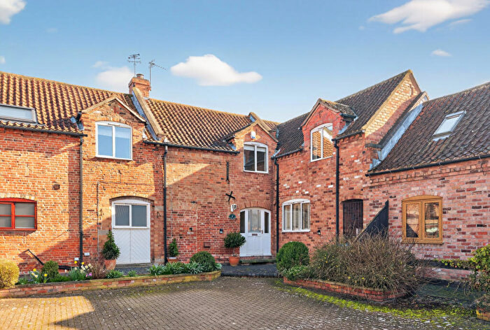 4 Bedroom Barn Conversion For Sale In Radcliffe Road, Holme Pierrepont, NG12