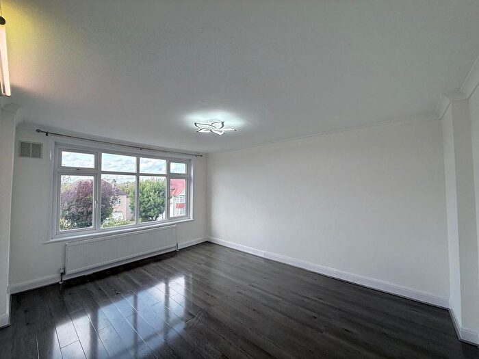 5 Bedroom Semi-Detached House To Rent In Kingsway, Wembley, Middlesex, HA9
