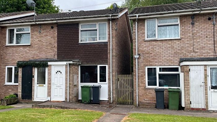 2 Bedroom Maisonette To Rent In Devon Road, Willenhall, WV13
