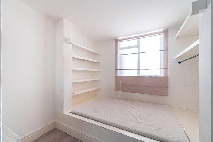 Studio To Rent In Claremont Road, Queen's Park, London, W9