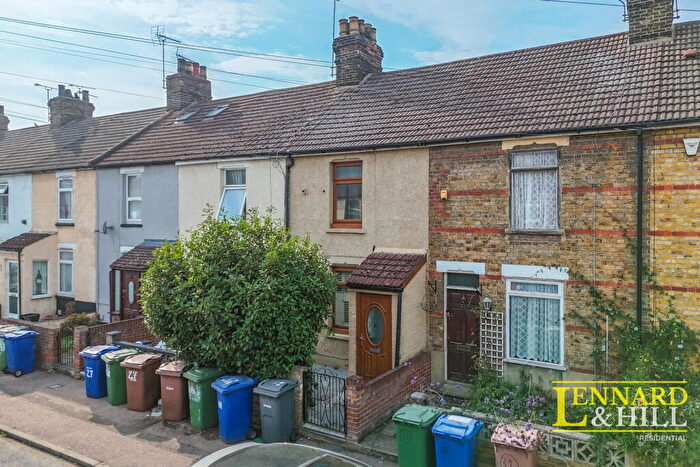 3 Bedroom Terraced House For Sale In Richmond Road, Grays, RM17
