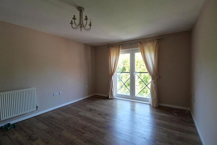 2 Bedroom Apartment To Rent In Hickory Lane, Almondsbury, Bristol, BS32