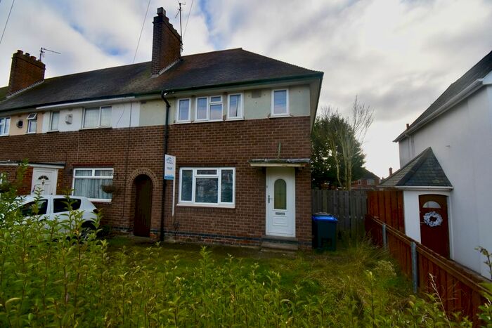 3 Bedroom End Of Terrace House To Rent In Kingsland Avenue, Kingsthorpe, Northampton, NN2