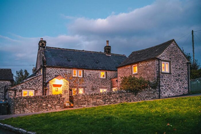 4 Bedroom Detached House For Sale In Over Haddon, Bakewell, DE45