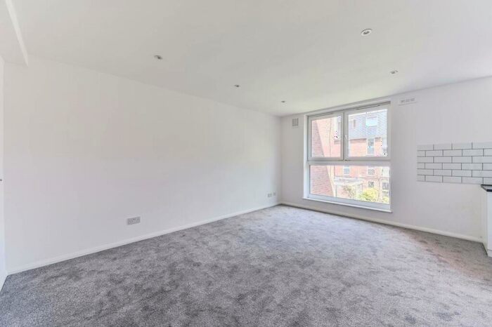 4 Bedroom Flat To Rent In Rusholme Grove, London, , Crystal Palace, London, SE19