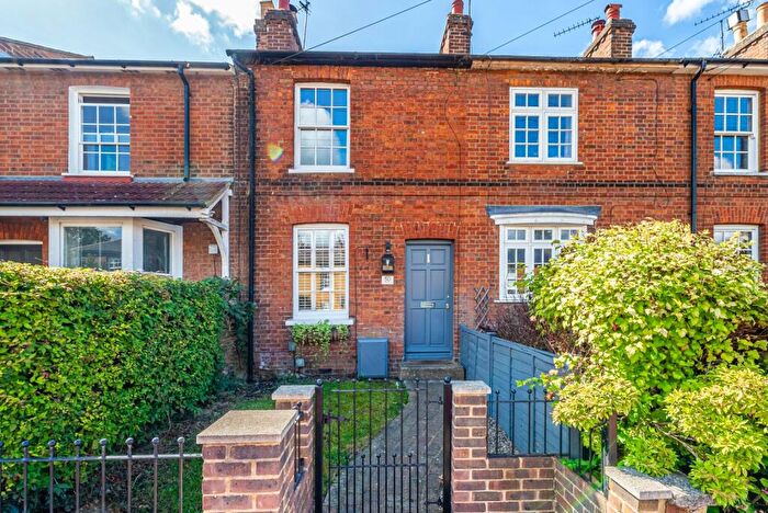 2 Bedroom Terraced House For Sale In Prospect Road, St. Albans, Hertfordshire, AL1