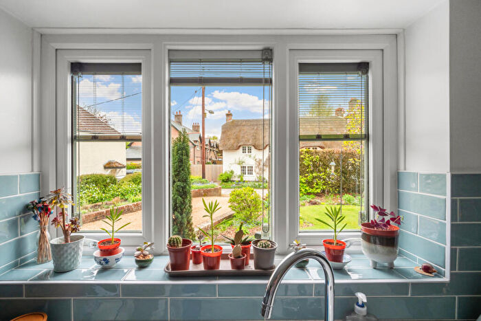 3 Bedroom Link Detached House For Sale In Bere Regis, Wareham, Dorset, BH20