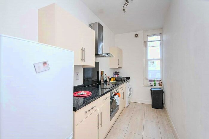 1 Bedroom Flat To Rent In Widmore Road, Bromley, BR1