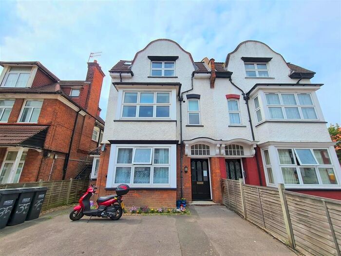 1 Bedroom Flat To Rent In Chatsworth Road, Croydon, Surrey, CR0