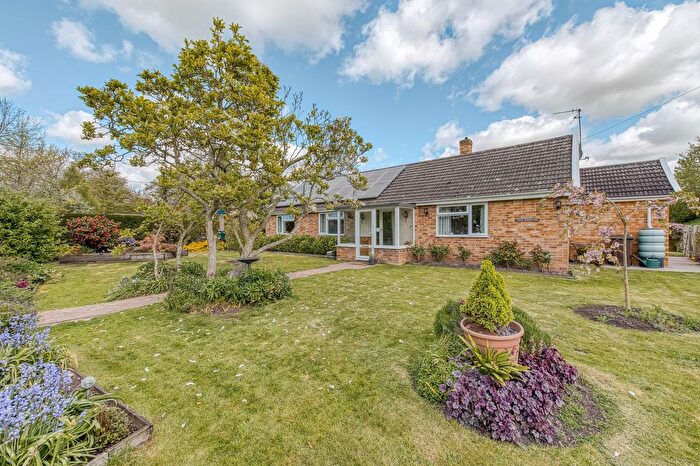 4 Bedroom Detached Bungalow For Sale In Rectory Road, Gissing, IP22