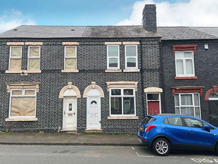 3 Bedroom Terraced House For Sale In Gill Street, Dudley, DY2