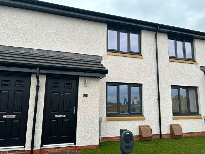 2 Bedroom Semi Detached House To Rent In Dalzell Park, Glenrothes, Fife, KY7