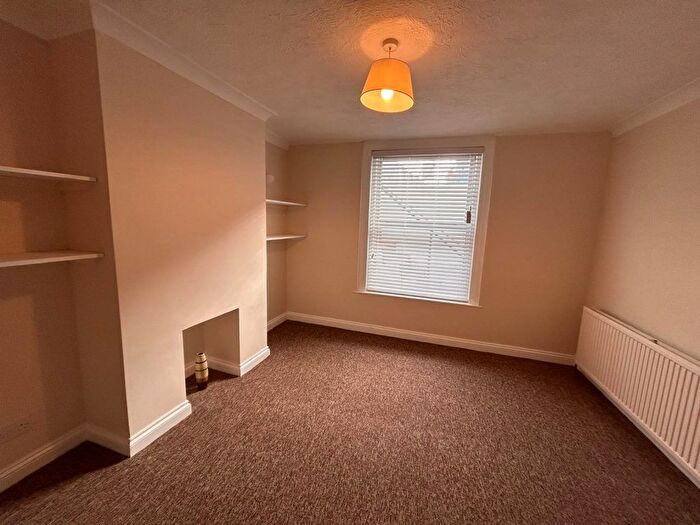 1 Bedroom Flat To Rent In Argyle Road, Brighton, BN1
