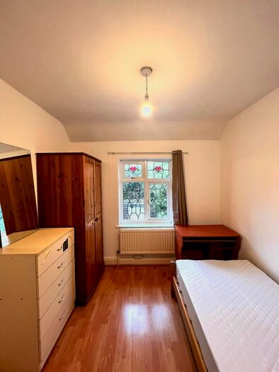 4 Bedroom Terraced House To Rent In Riverside Road, London, E15