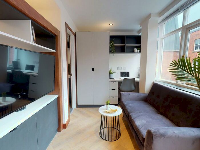 Studio To Rent In Minshull Street, Manchester, Greater Manchester, M1